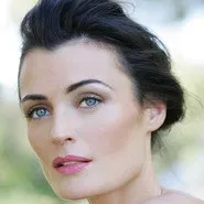 Lyne Renee