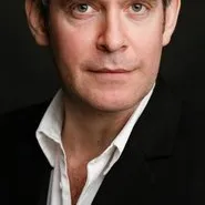 Tom Hollander