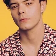 Charlie Heaton